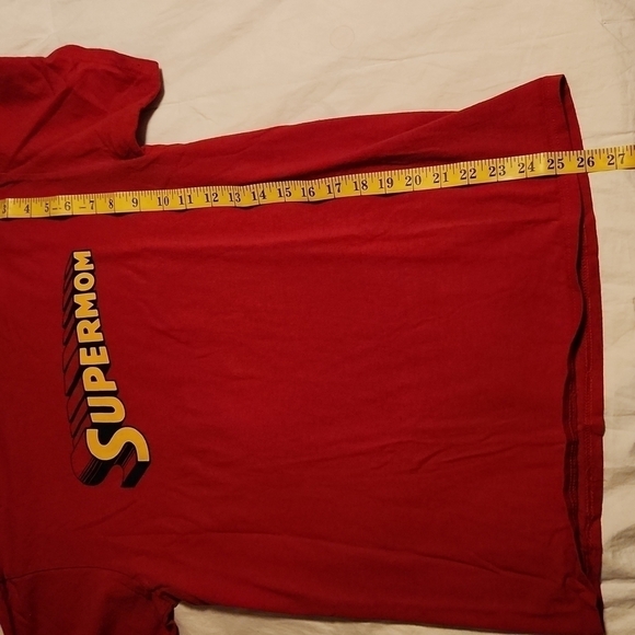 SUPERMOM tee - Picture 6 of 6